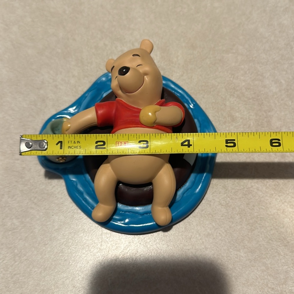 Pooh & Friends “No Rush, no fuss, no bother” Statue - Picture 3 of 3